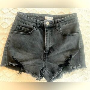Forever 21 Black Denim Distressed “Shortie” Shorts Women’s Size 26